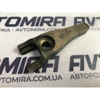 Кронштейн форсунки Ford Mondeo 4 2.0TDCI 2007- 1719487